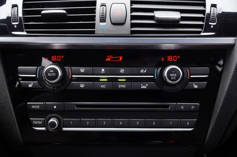 BMW X3 2014 xDrive20i X Design Suit interior photo 17