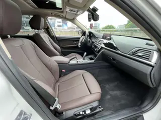 BMW 3 Series 2019 320Li Fashionable interior photo 11