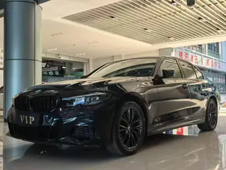 BMW 3 Series 2022 325i M Sports Night Suit