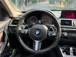 BMW 3 Series 2019 320Li M Luxury Set interior photo 12