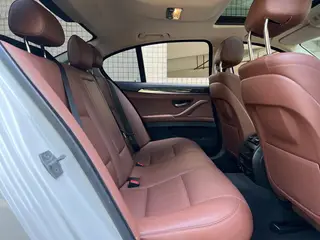 BMW 5 Series 2015 520i Elegant style interior photo 11