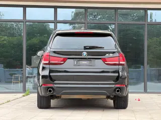 BMW X5 2015 xDrive28i interior photo 10