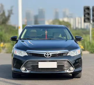 Toyota Camry 2016 2.0E 10th Anniversary Elite Edition exterior photo 2