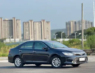 Toyota Camry 2016 2.0E 10th Anniversary Elite Edition exterior photo 3