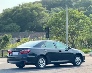 Toyota Camry 2016 2.0E 10th Anniversary Elite Edition interior photo 14
