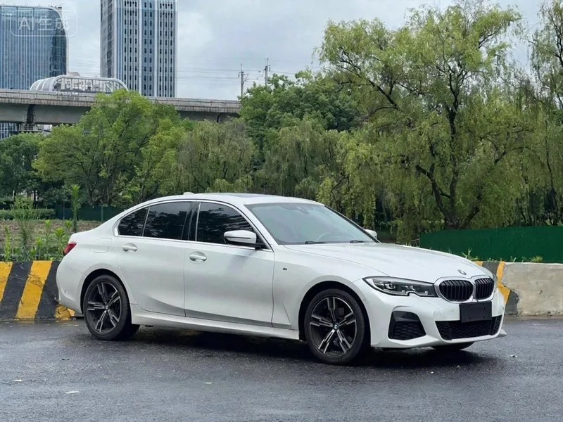 BMW 3 Series 2021 Reforma 325i M Conjunto deportivo exterior foto 7