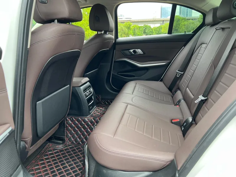 BMW 3 Series 2021 Reforma 325i M Conjunto deportivo interior foto 12