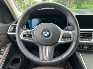 BMW 3 Series 2021 Reforma 325i M Conjunto deportivo interior foto 13