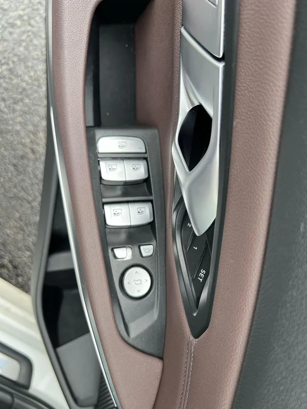 BMW 3 Series 2021 Reforma 325i M Conjunto deportivo interior foto 15