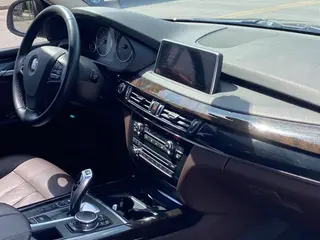 BMW X5 2017 xDrive35i Elegant style interior photo 7