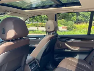 BMW X5 2017 xDrive35i Elegant style interior photo 8