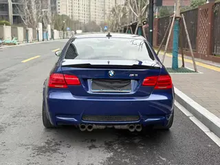 BMW M3 2011 M3 Double door carbon fiber top version exterior photo 3