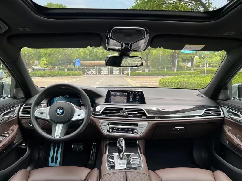 BMW 7 Series 2019 740Li Leading Type M Sports suit interior photo 8