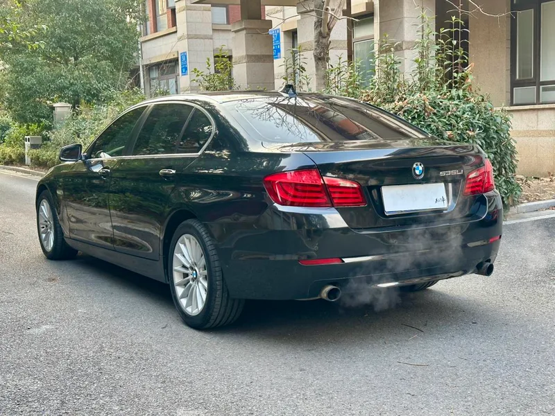 BMW 5 Series 2013 535Li Leader extérieur photo 4