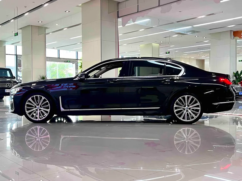 BMW 7 Series 2019 Модификация 740Li Лидирующий Роскошный набор экстерьер фото 3