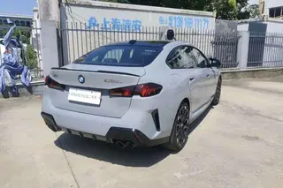 BMW 2 Series 2025 M235L extérieur photo 2