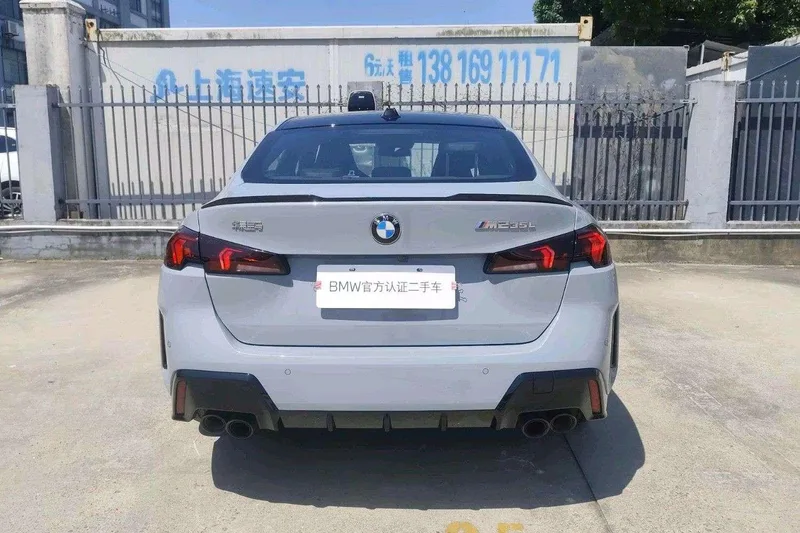 BMW 2 Series 2025 M235L extérieur photo 4