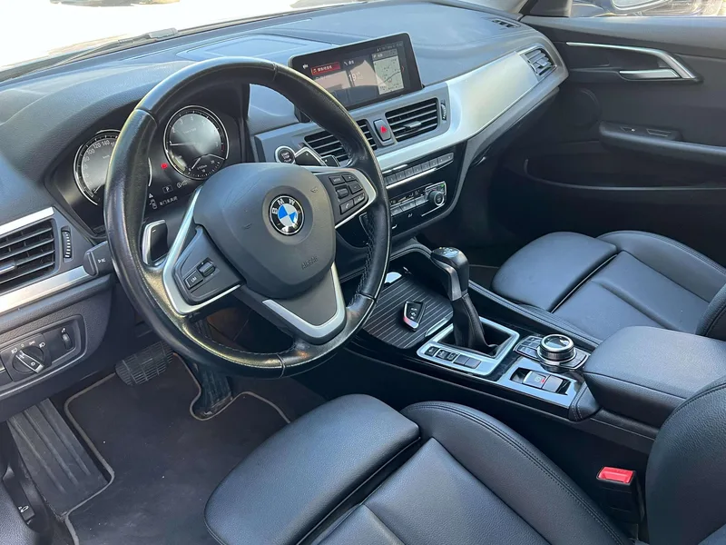 BMW 1 Series 2018 120i Design Suit Type exterior photo 7