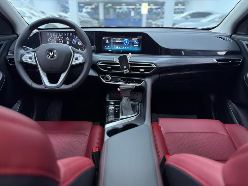 Changan Eado 2020 PLUS Baleine bleue NE 1.4T GDI Type phare automatique extérieur photo 5