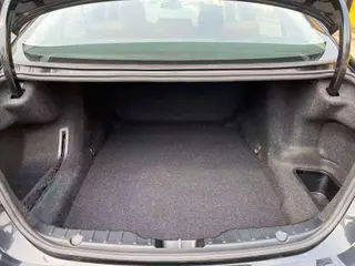 BMW 5 Series 2014 520Li Style élégant intérieur photo 14