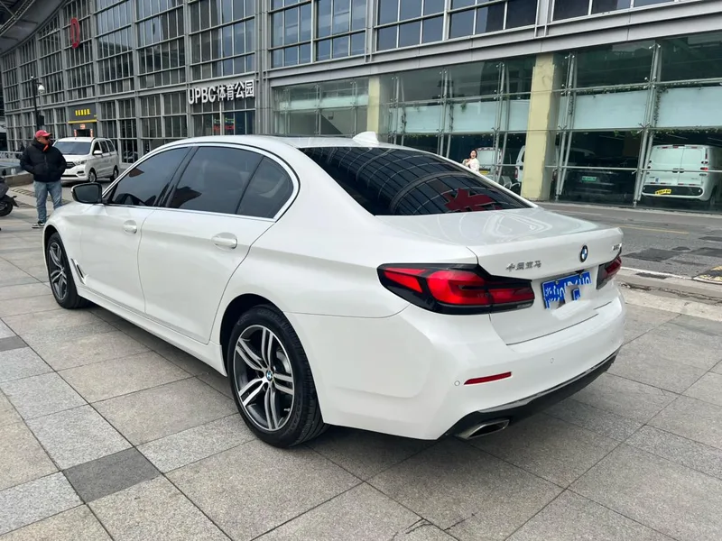 BMW 5 Series 2021 Restyling 530Li Leading Type Luxury Set exterior photo 4