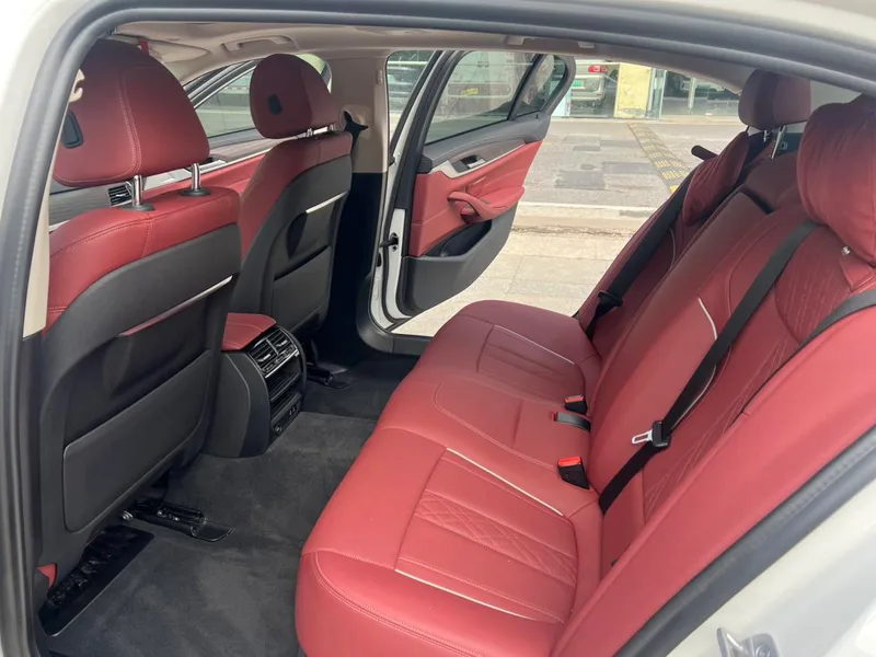 BMW 5 Series 2021 Restyling 530Li Leading Type Luxury Set interior photo 9