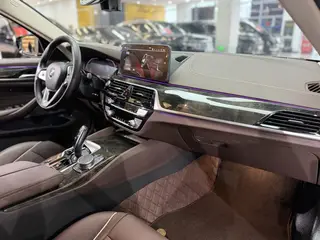 BMW 5 Series 2021 Restyling 525Li Luxury Set interior photo 12