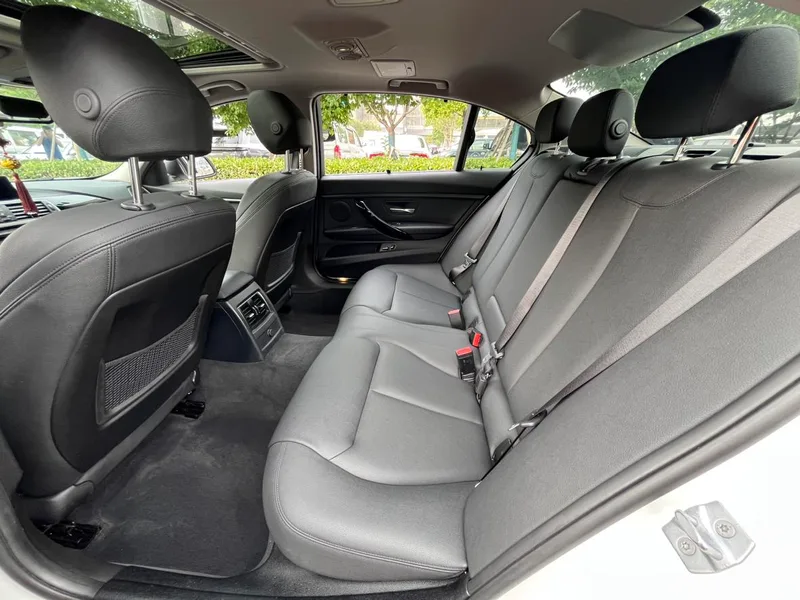 BMW 3 Series 2019 320Li Fashionable interior photo 10