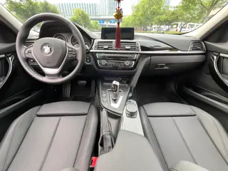 BMW 3 Series 2019 320Li Fashionable interior photo 11
