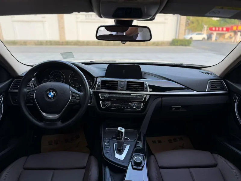 BMW 3 Series 2018 320Li Style tendance extérieur photo 5