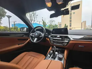 BMW 5 Series 2019 Restyling 530Li Leading Type M Sports suit interior photo 15