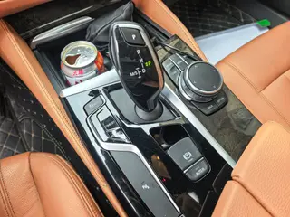 BMW 5 Series 2019 Restyling 530Li Leading Type M Sports suit interior photo 20