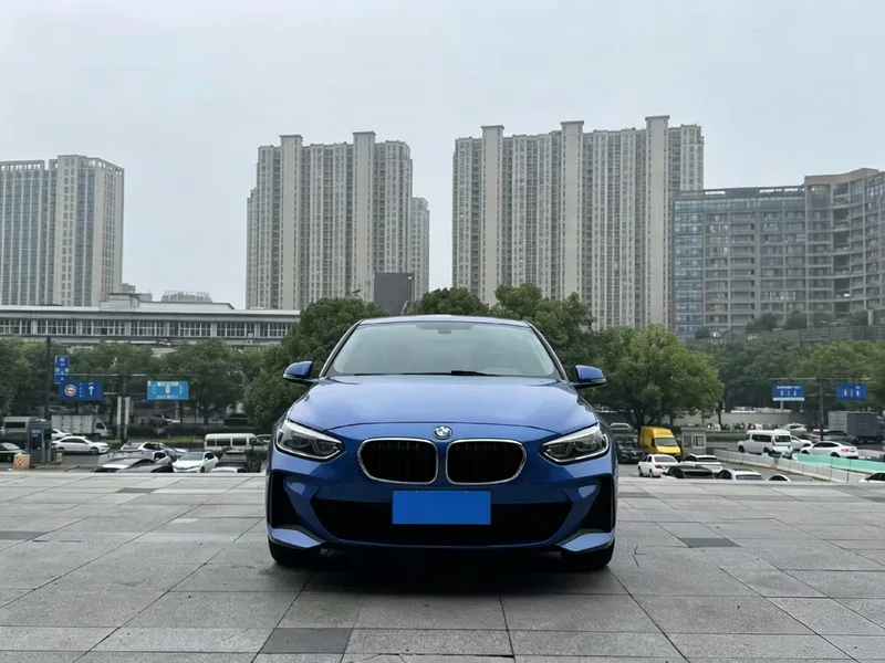BMW 1 Series 2020 125i Leading Type M Sports suit exterior photo 3