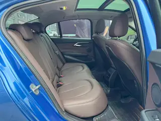 BMW 1 Series 2020 125i Leading Type M Sports suit exterior photo 8