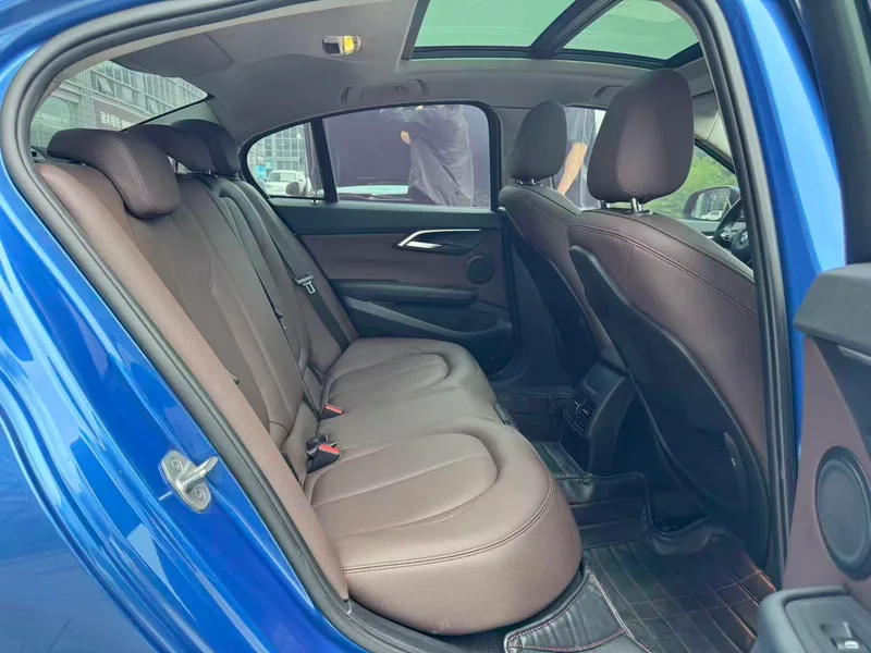 BMW 1 Series 2020 125i Leading Type M Sports suit exterior photo 8