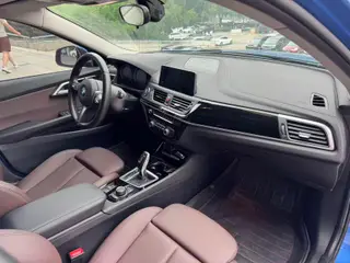 BMW 1 Series 2020 125i Leading Type M Sports suit interior photo 13