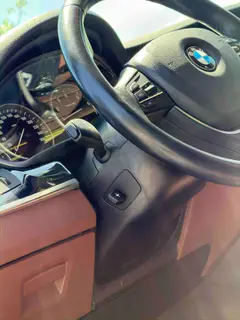 BMW 5 Series 2014 520i Travel version interior photo 11