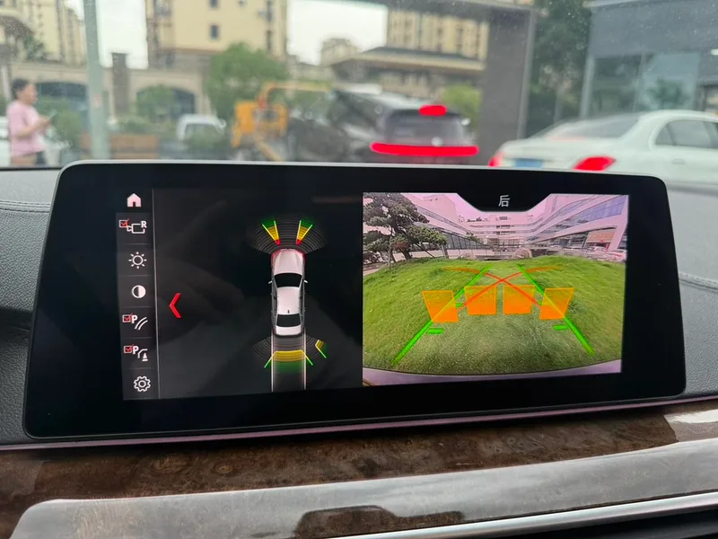 BMW 5 Series 2019 525Li Luxury Set exterior photo 8