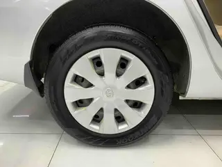 Toyota Corolla EX 2013 1.6L Manual Premier Edition interior photo 15