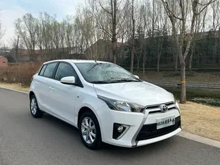 Toyota Yaris L 2015 1.5G Auto-dazzle Sunroof Special Edition exterior photo 4