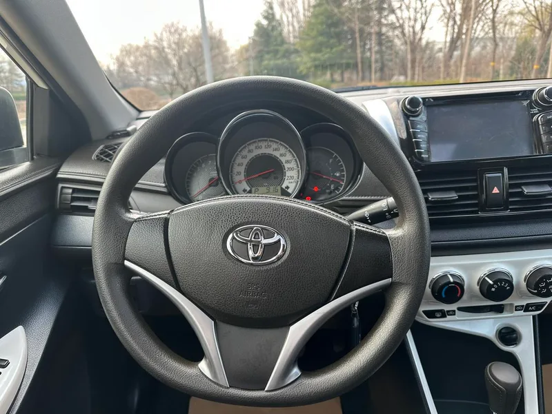 Toyota Yaris L 2015 1.5G Auto-dazzle Sunroof Special Edition interior photo 8