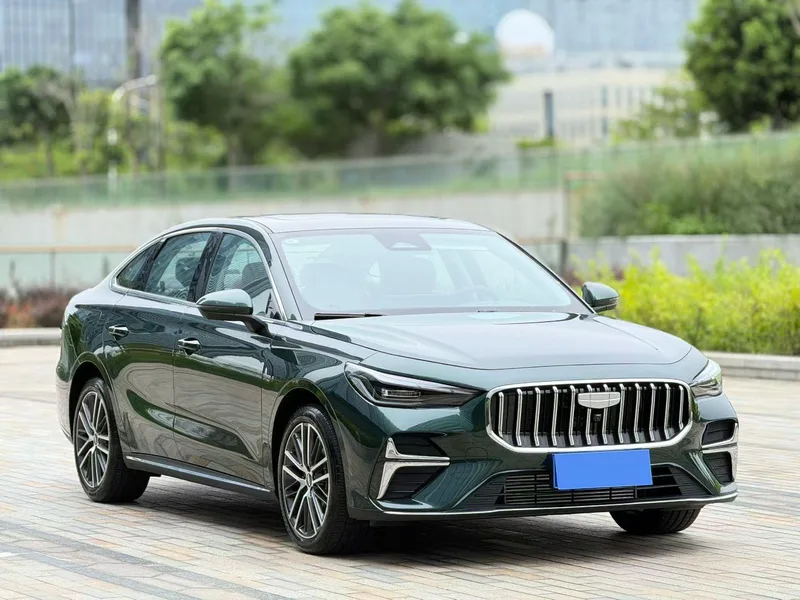 Geely Emgrand 2026 5-е поколение 1.5T DCT Флагманский экстерьер фото 5