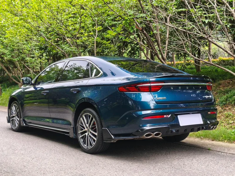 Geely Preface 2023 2.0T Solo esta versión verde exterior foto 4