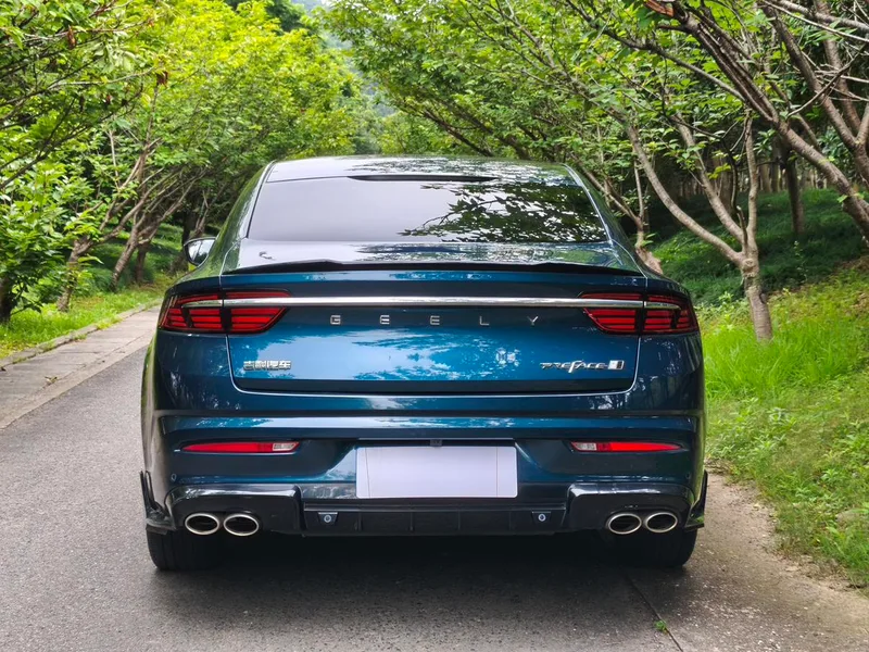 Geely Preface 2023 2.0T Solo esta versión verde exterior foto 5