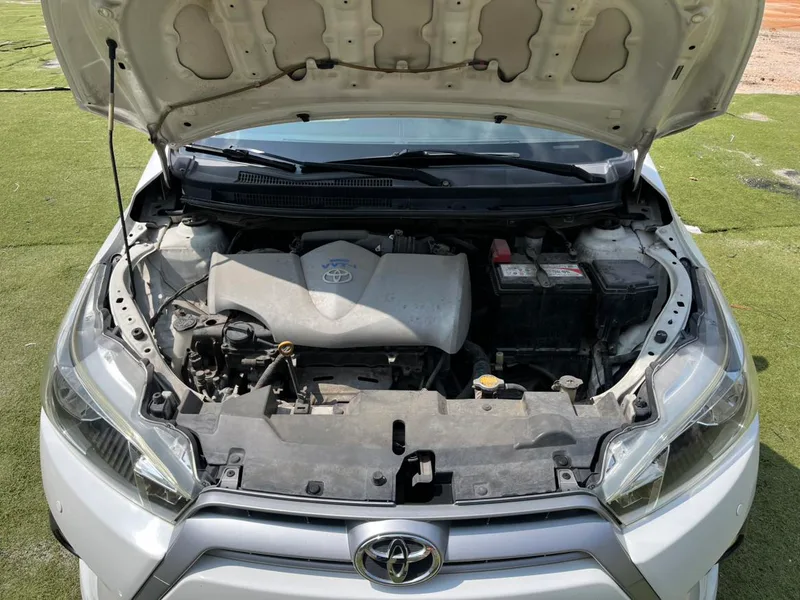 Toyota Yaris L 2014 1.5G Automatic dazzle version exterior photo 10