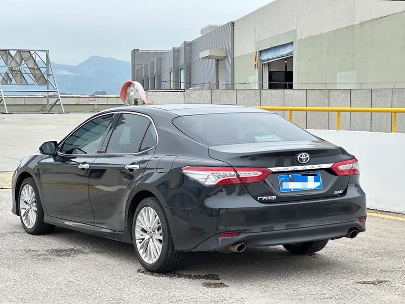 Toyota Camry 2019 Restyling 2.5G Luxury Edition interior photo 9