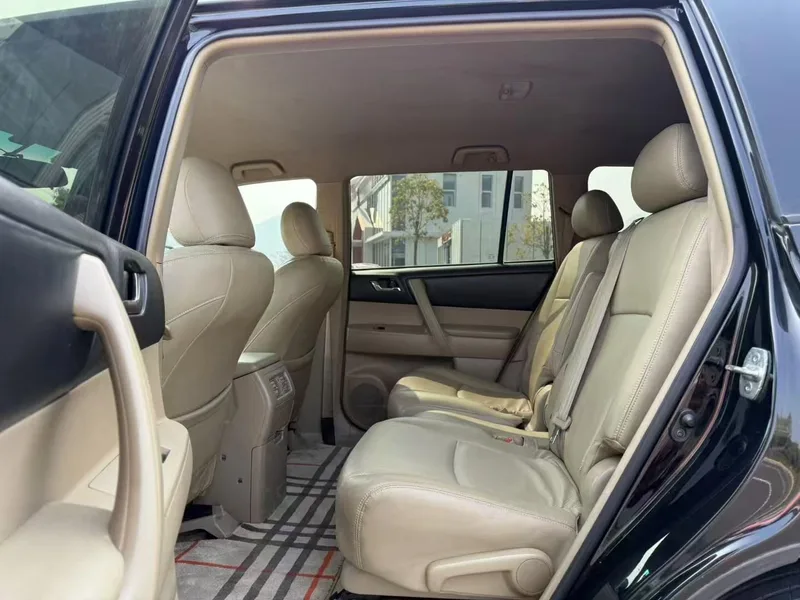 Toyota Highlander 2009 2.7L Dos tracciones 5 Edición Elite interior foto 8