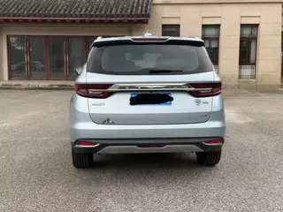 Geely Jiaji 2021 Zhiqing 1.5TD MHEV DCT Acabado premium exterior foto 5