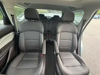 Geely Jiaji 2021 Zhiqing 1.5TD MHEV DCT Acabado premium interior foto 11