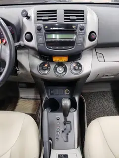 Toyota RAV4 2009 2.0L Version automatique de luxe intérieur photo 16